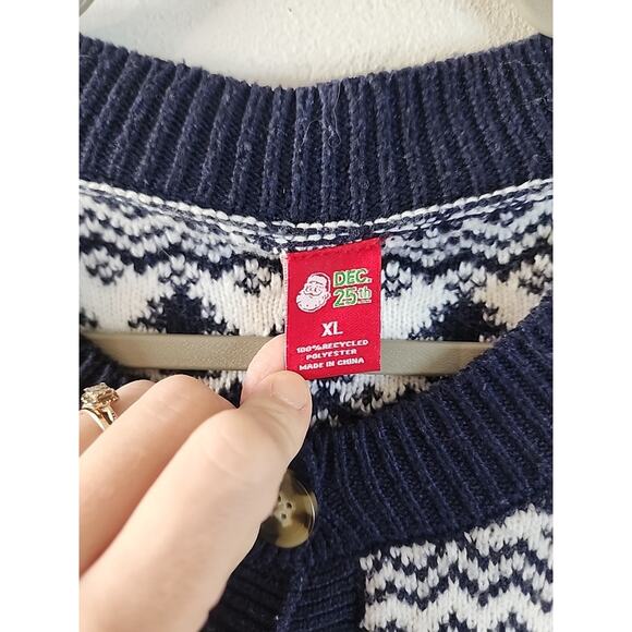 Dec.25th Womens XL BlueWhite Christmas Sweater Button Cardigan Holiday Reindeer - Picture 3 of 4